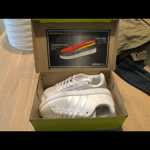 Adidas - Picture 3 of 3